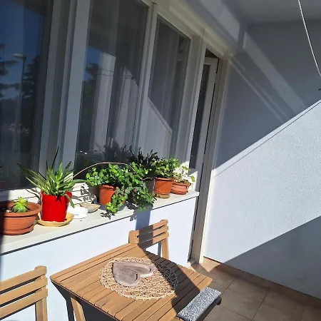 Adria Visnjik Apartman Zára