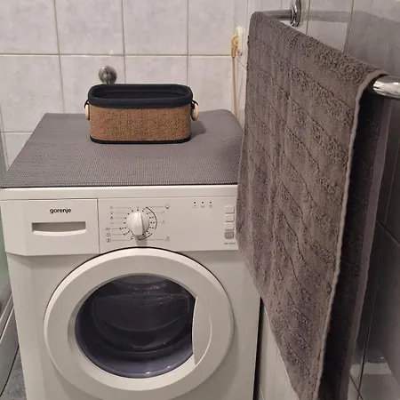 Adria Visnjik Zára