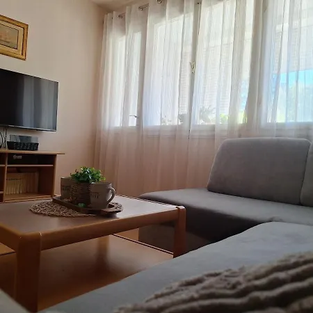 Adria Visnjik Apartman Zára